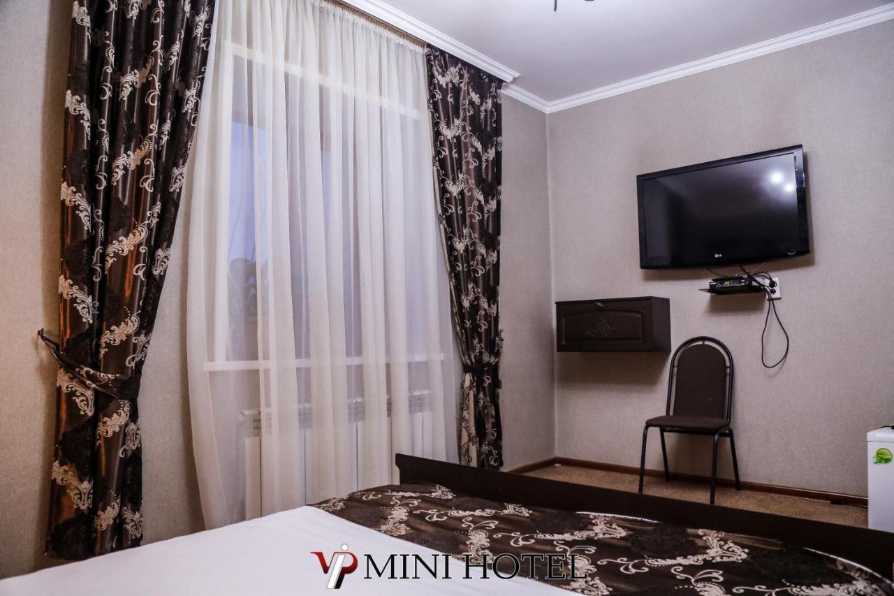 Mini Hotel VIP Semey Bagian luar foto
