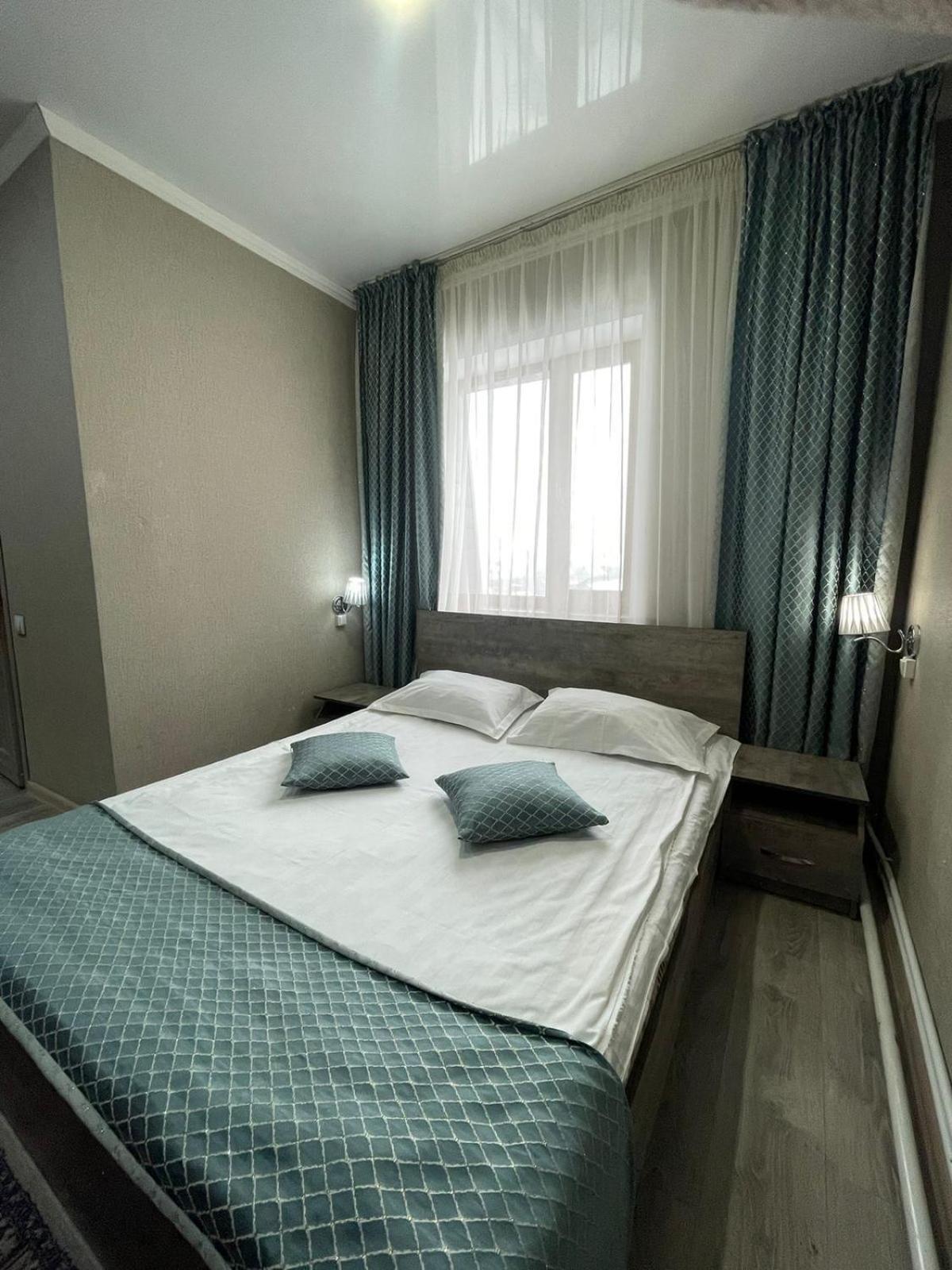 Mini Hotel VIP Semey Bagian luar foto