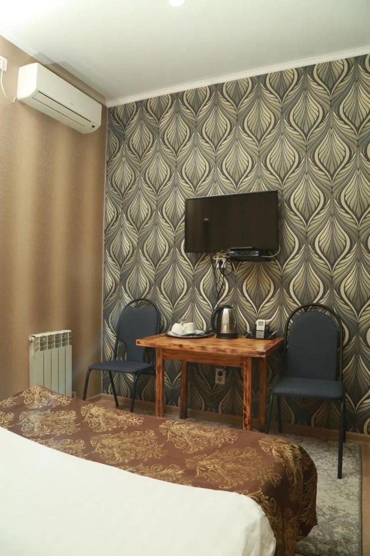 Mini Hotel VIP Semey Bagian luar foto