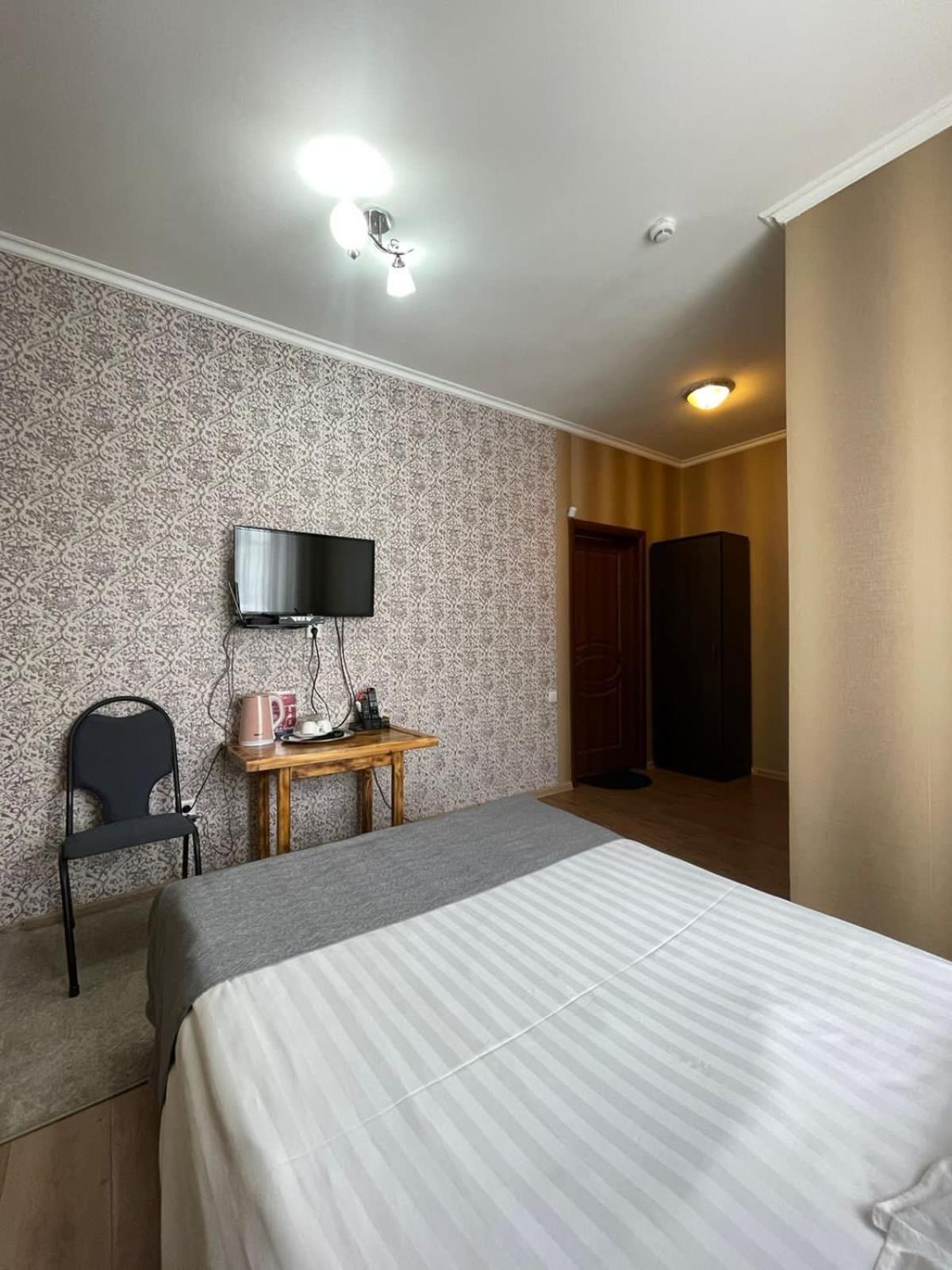 Mini Hotel VIP Semey Bagian luar foto