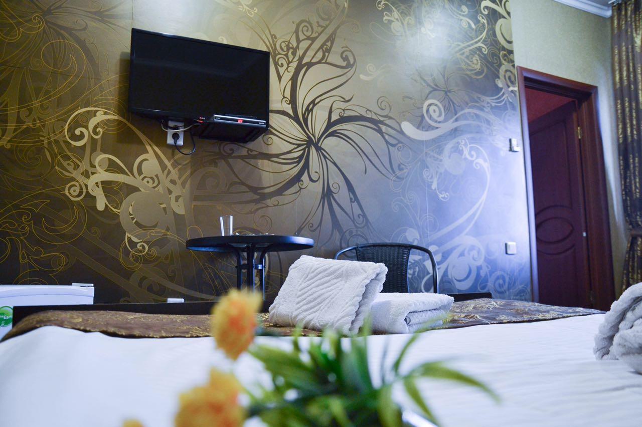 Mini Hotel VIP Semey Bagian luar foto