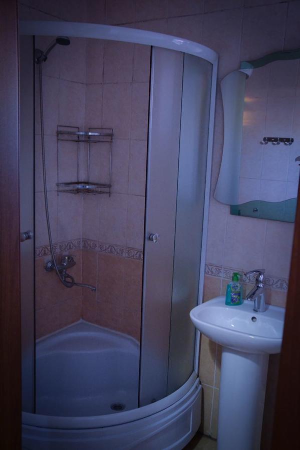 Mini Hotel VIP Semey Bagian luar foto