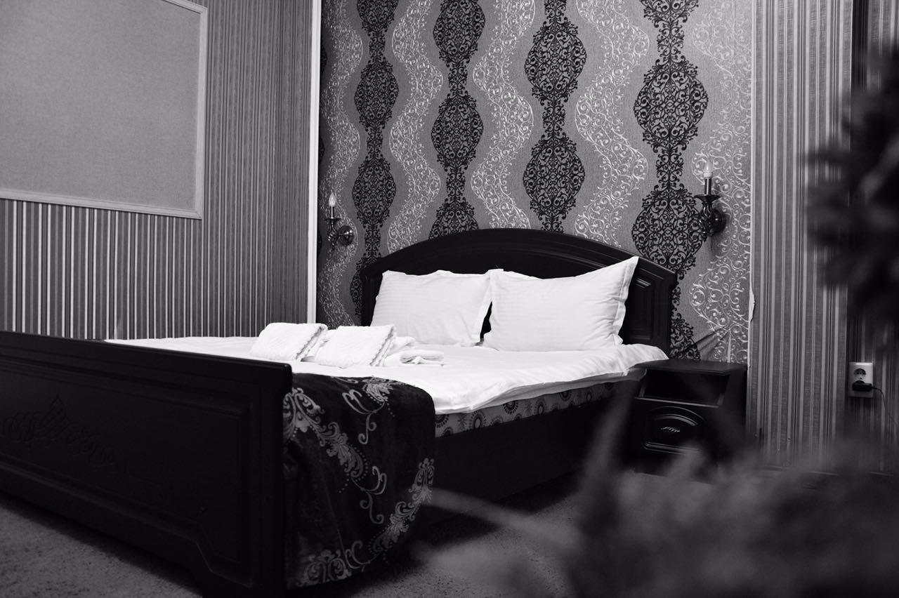 Mini Hotel VIP Semey Bagian luar foto